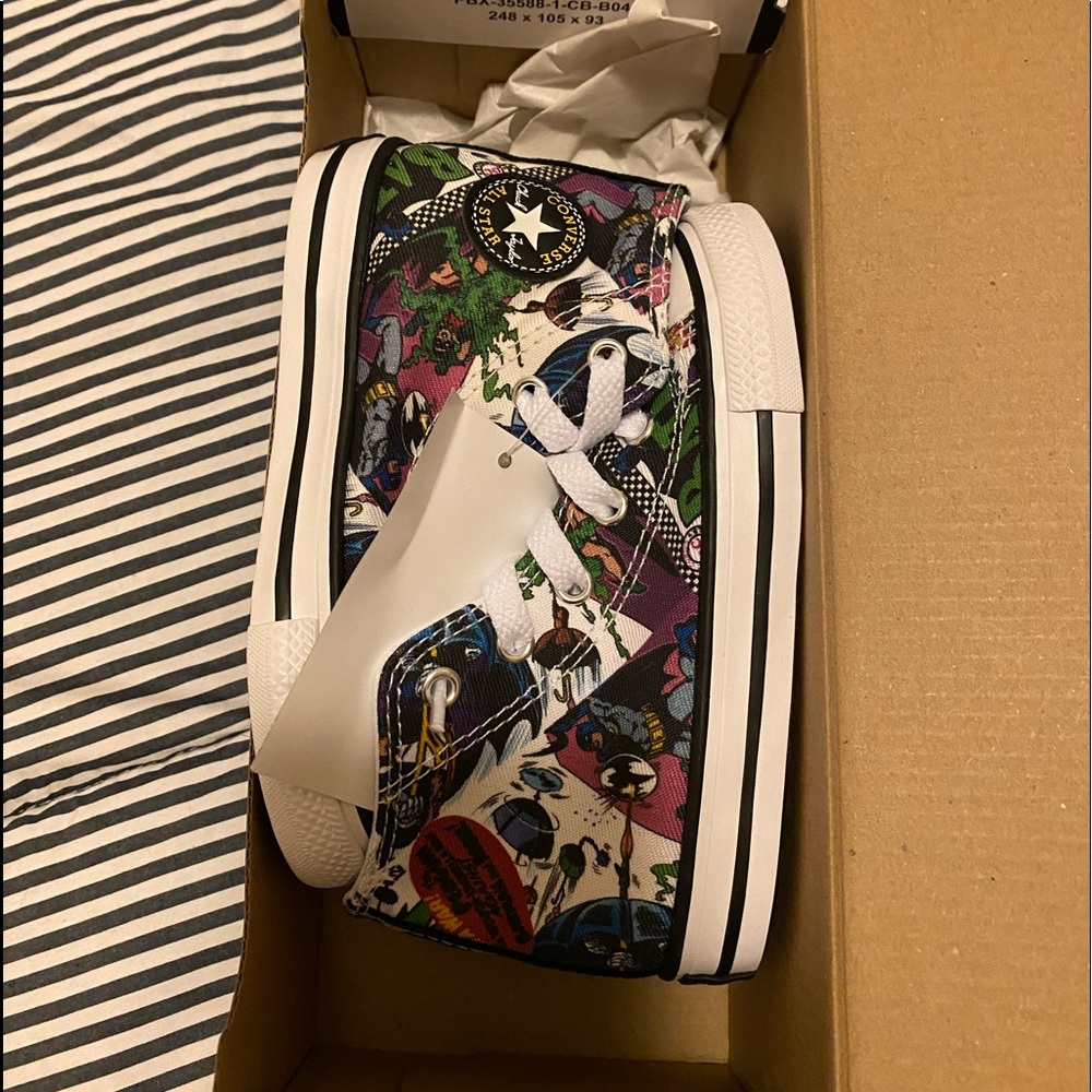 Batman Converse